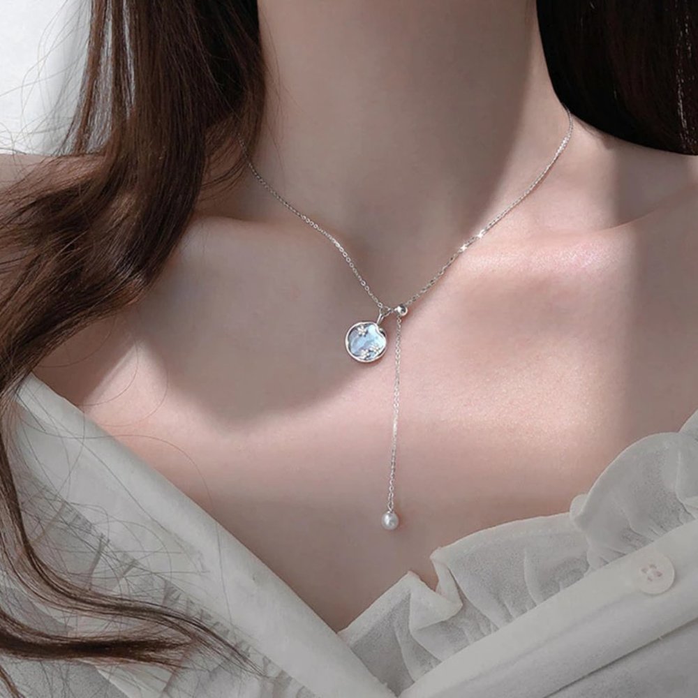 NEW Silver/Gold Round Shell Necklace